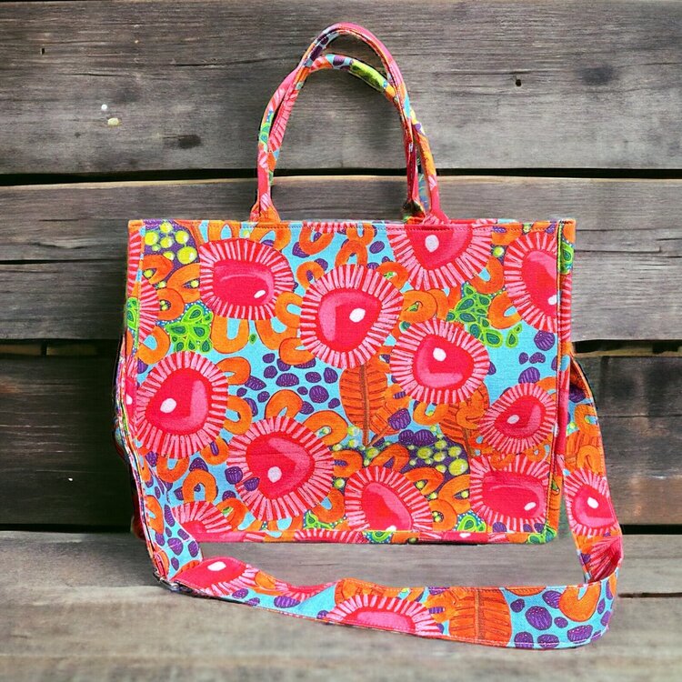 Maggie Handbags ~ Mrs Pearl on Sky