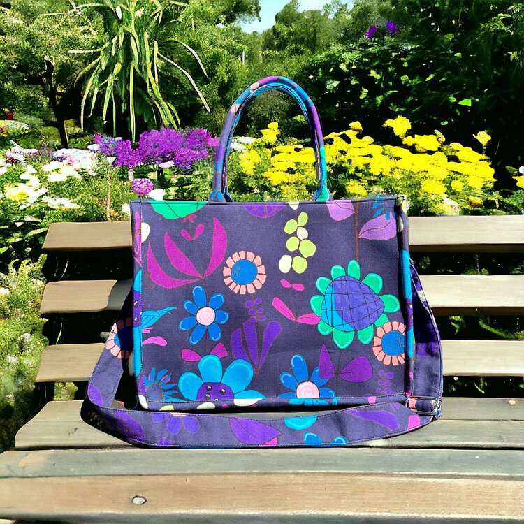 Maggie Handbag in Tweedledee at Midnight