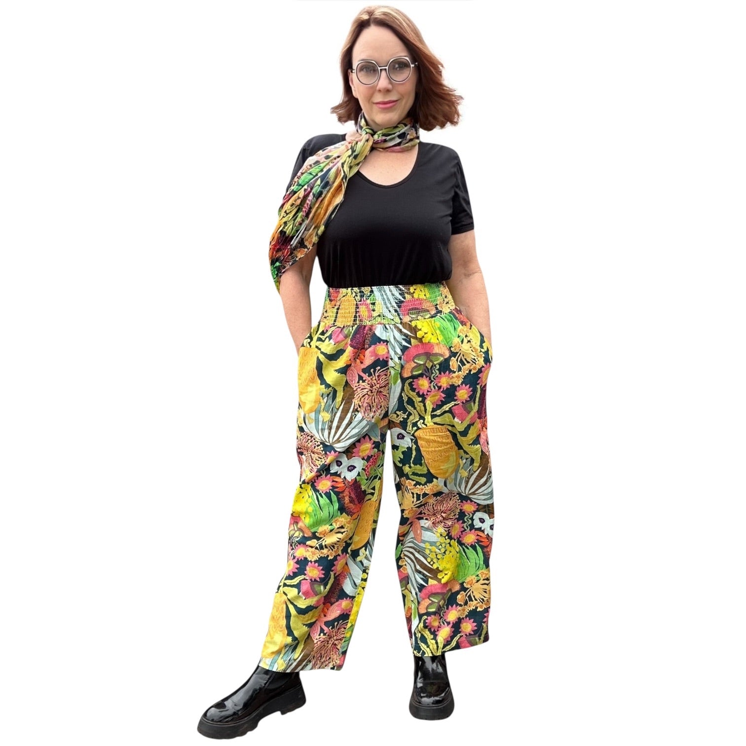 Scrubs or Casual Pants in Wildflowers Navy