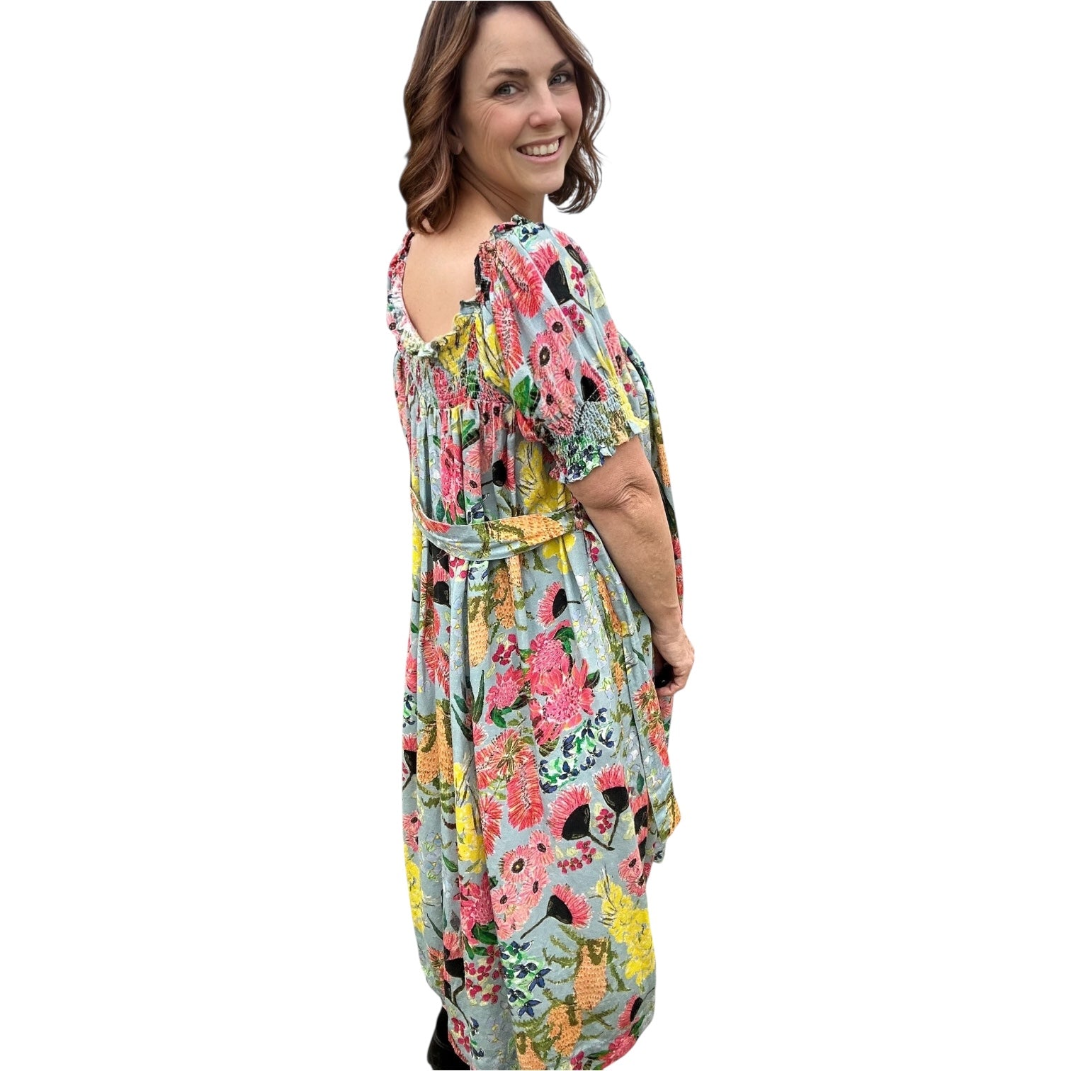 Bold paint-effect linen dress in plus size for vibrant artistic expression